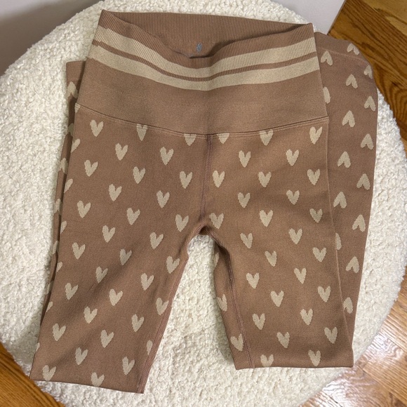 Spiritual Ganster tan heart legging set - Picture 6 of 7